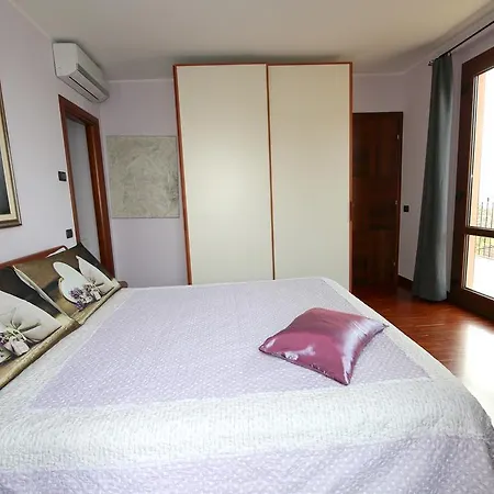 Casa Giulio In * 勒泽诺