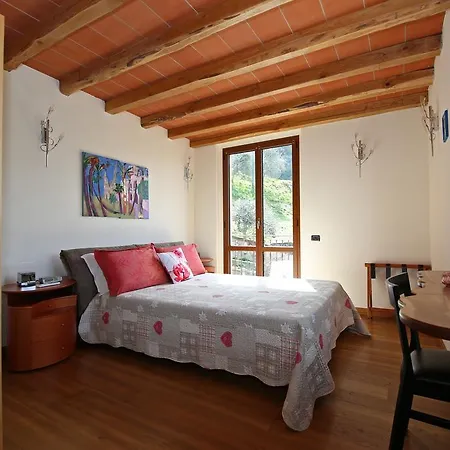 Casa Giulio In Лезено